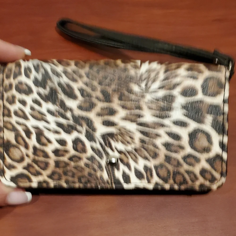 Leopard Print Wristlet Wallet - Picture 5 of 5